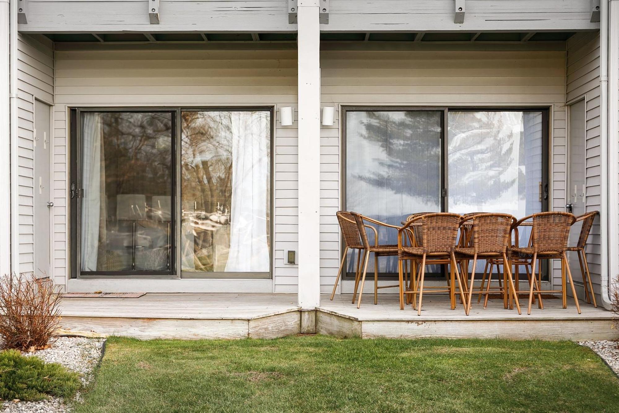 Gorgeous 2 Bedroom Lake View Condo Traverse City Dış mekan fotoğraf